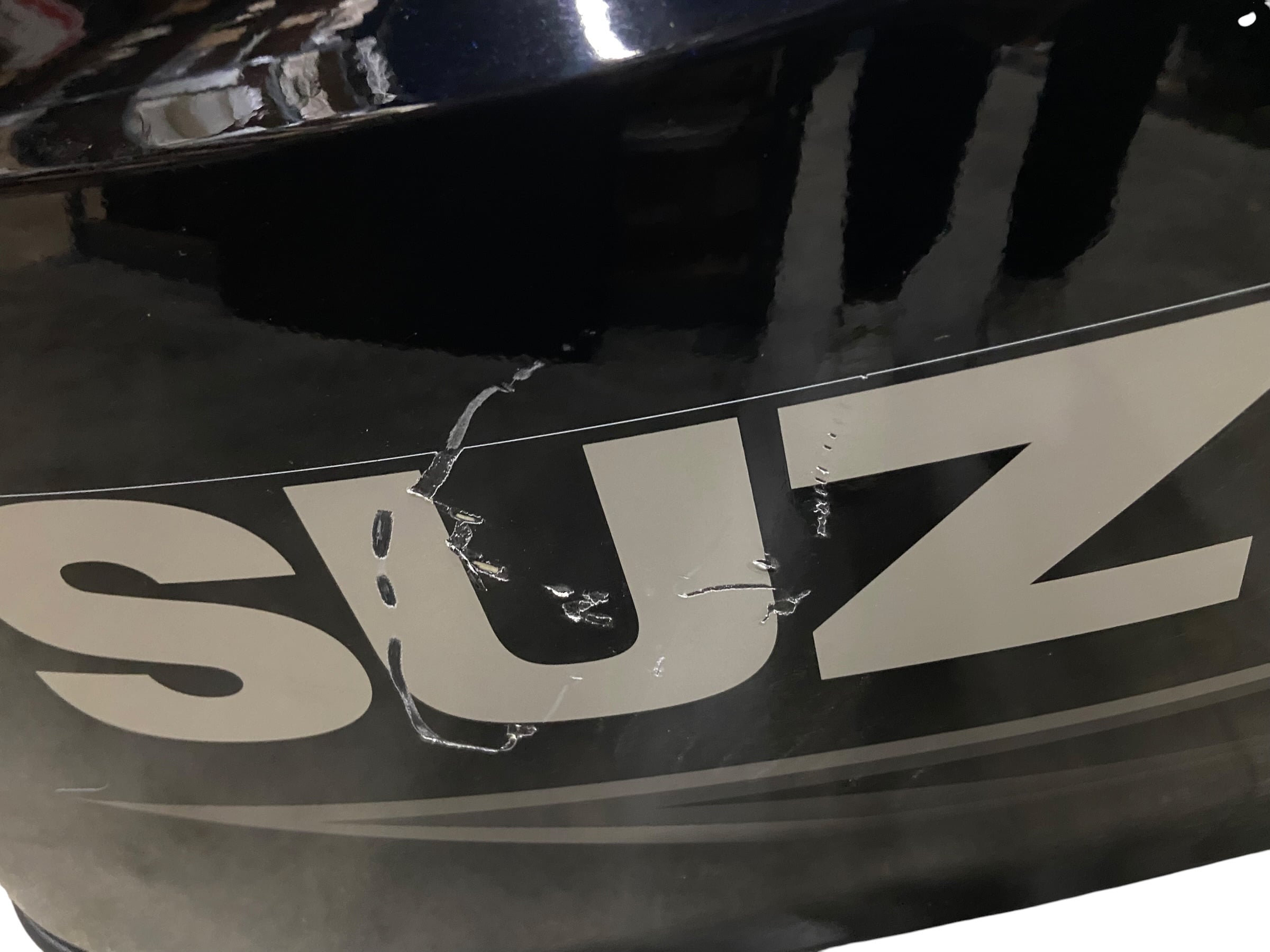 suzuki-marine-four-stroke-outboard-engine-top-cowling-200-hp-scratches-oem-rubby-pueyo-20260820-161356-137192