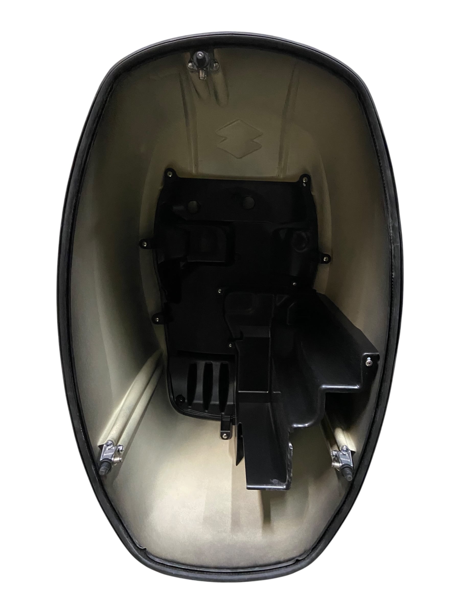 suzuki-marine-four-stroke-outboard-engine-top-cowling-200-hp-scratches-oem-rubby-pueyo-20260820-161402-409347