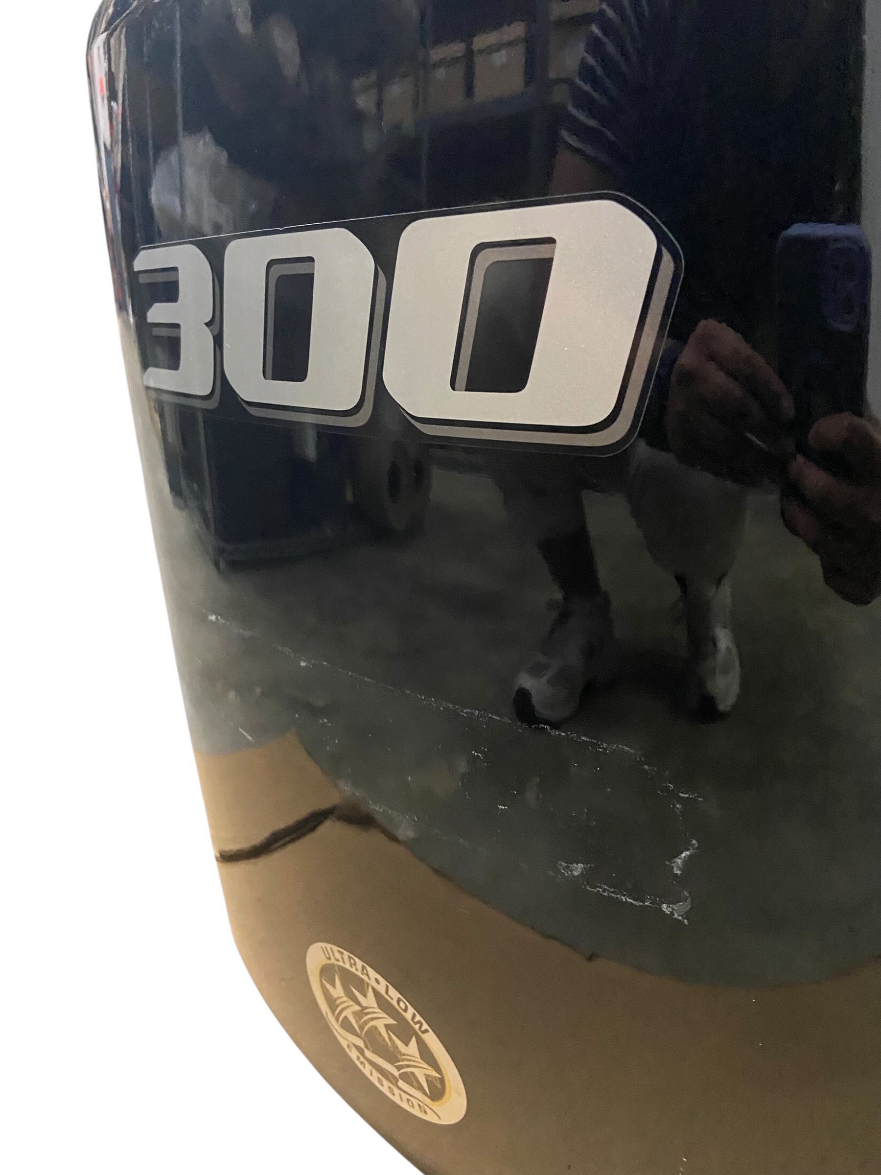 suzuki-outboard-engine-top-cowling-df300-4-stroke-black-damage-oem-rubby-pueyo-20260817-095709-653648