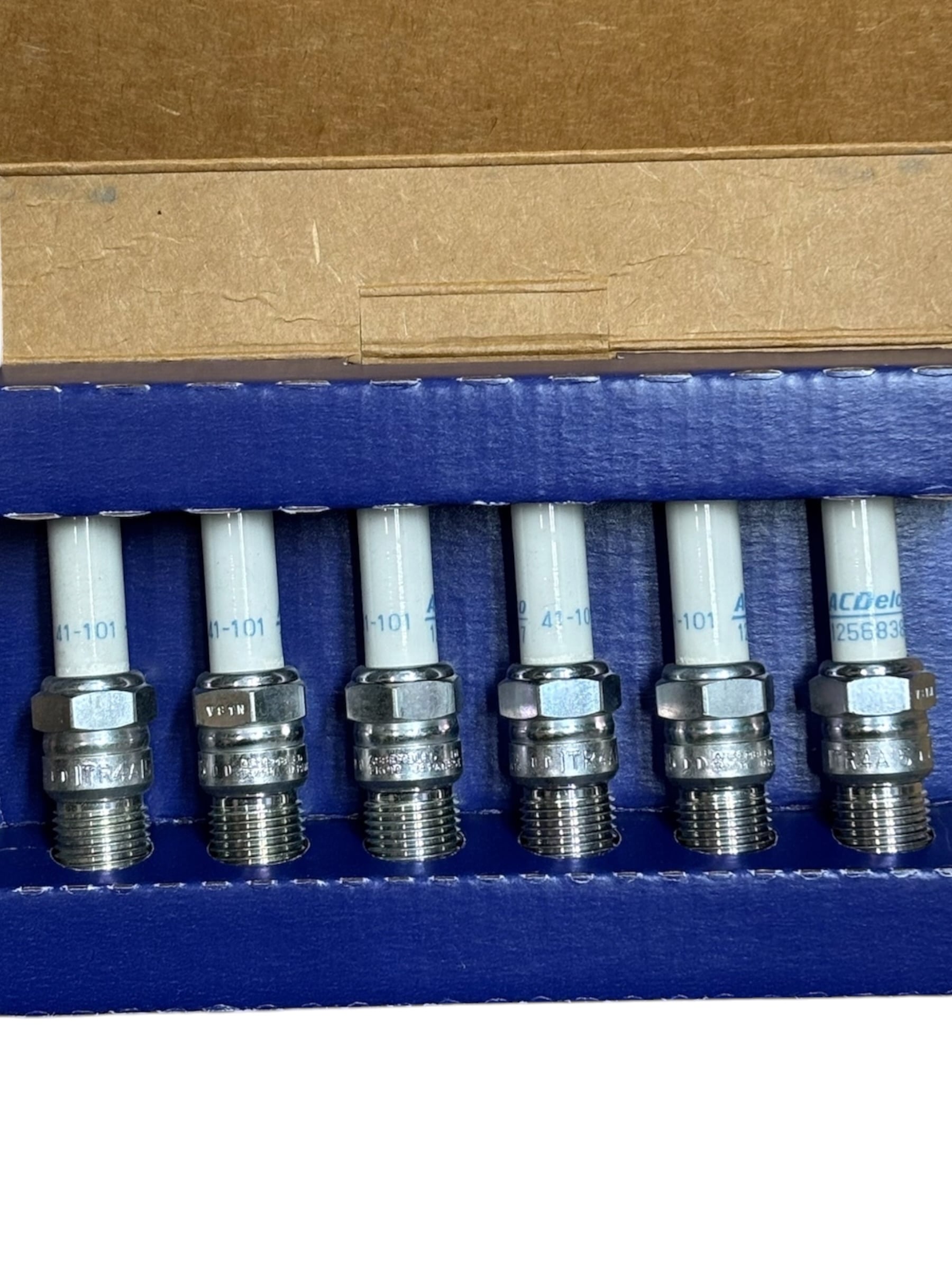 volvo-penta-spark-plug-kit-12-plugs-2-packs-of-6-oem-21513423-marine-engine-evan-v33069-20260813-122509-78074