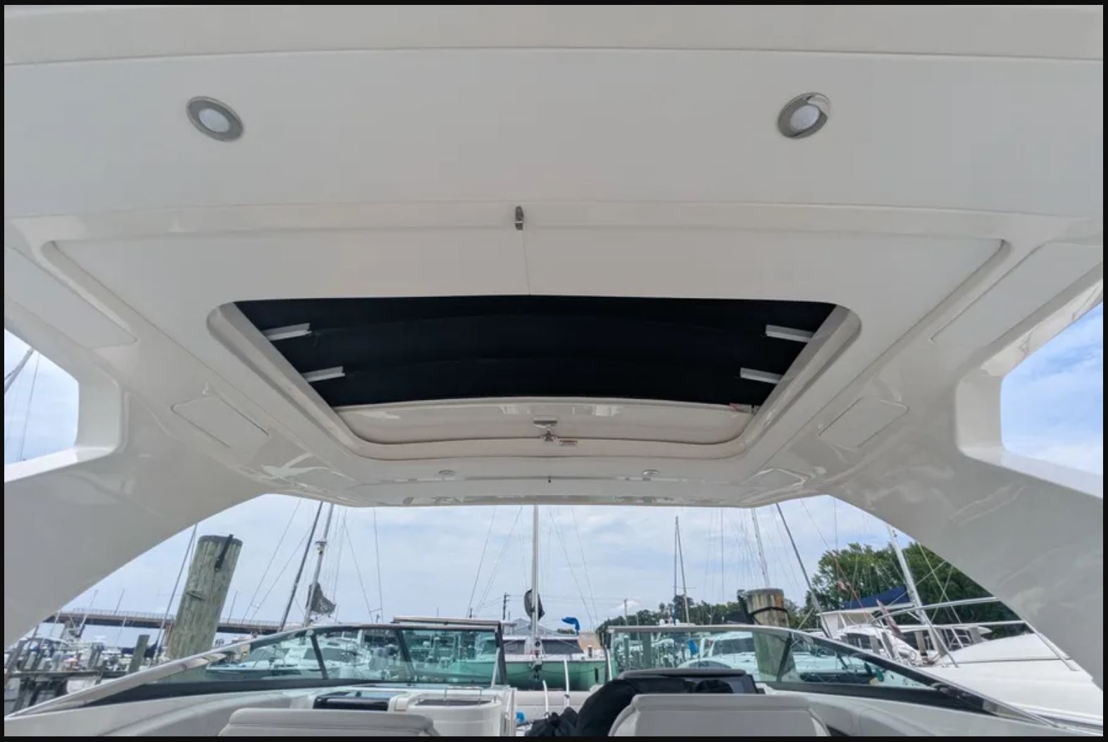 2022-sea-ray-slx-350-outboard-retractable-top-fabric-valance-w-hardware-new-rubby-pueyo-20260909-104303-151582