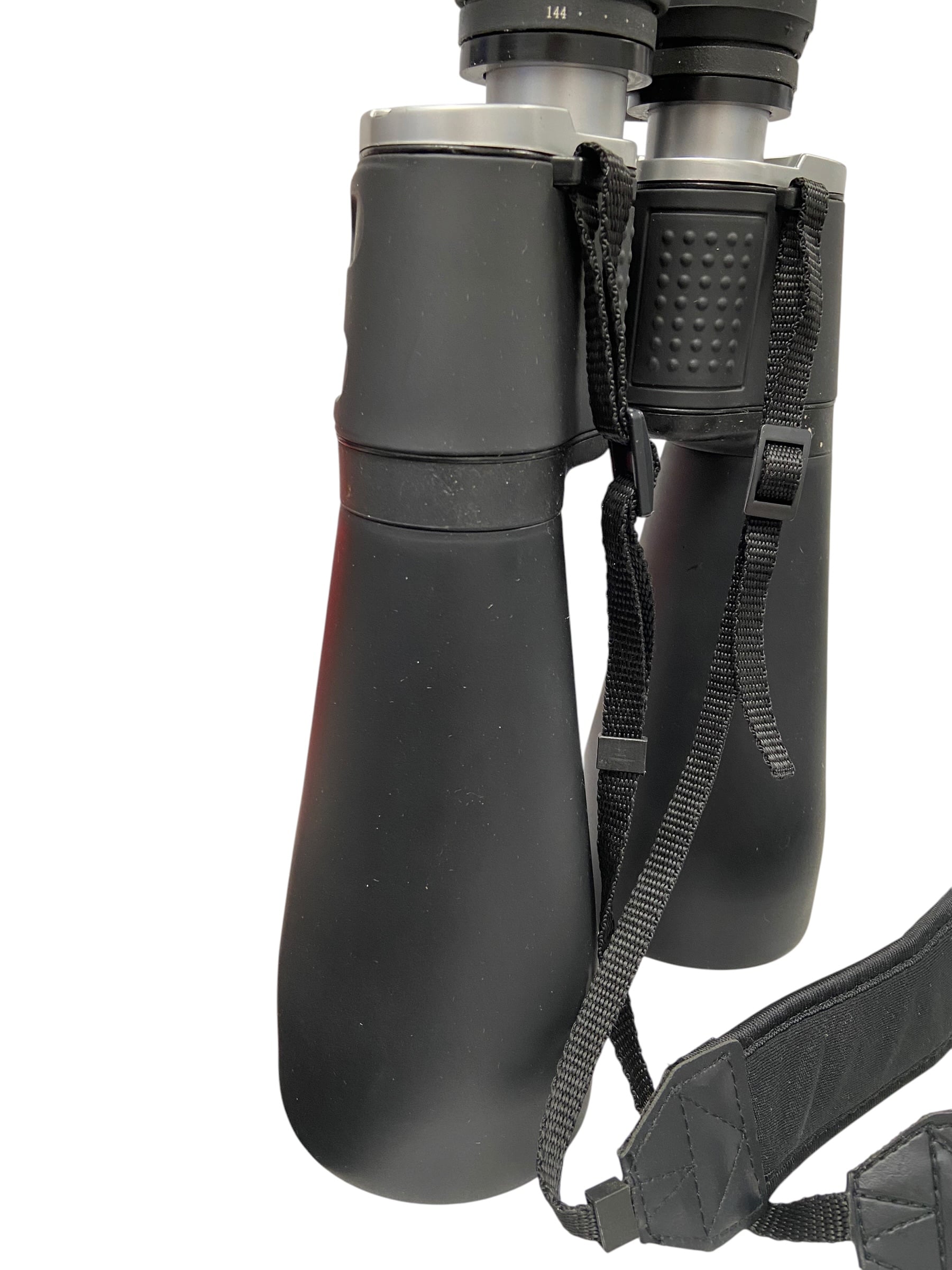 betaoptics-20x-144x70-armed-force-ultra-zoom-binocular-blem-oem-rubby-pueyo-20260922-090822-959521
