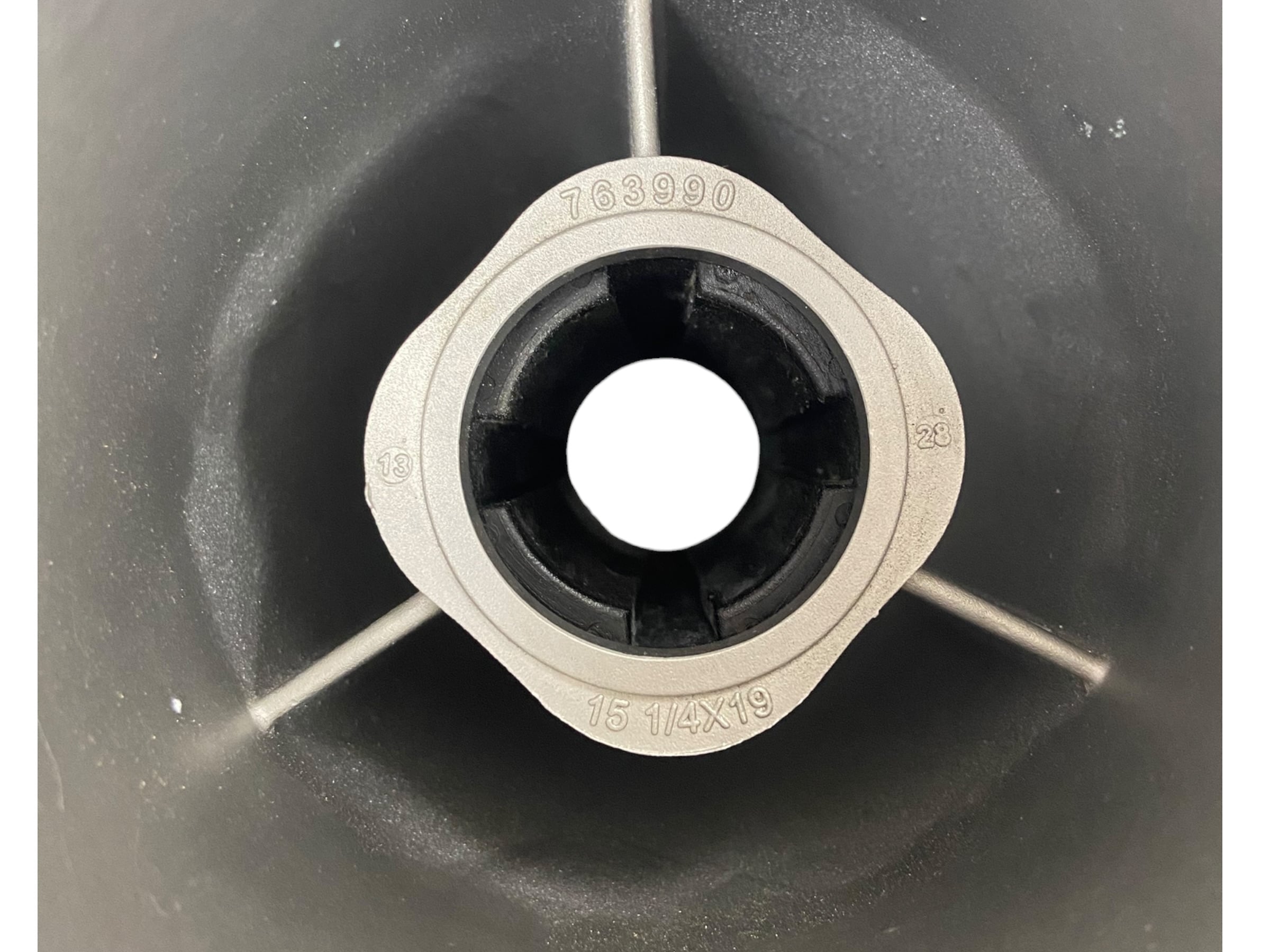 evinrude-johnson-rebel-3-x-15-1-4-x-19p-rh-ss-propeller-763990-oem-rubby-pueyo-20260928-165355-306616