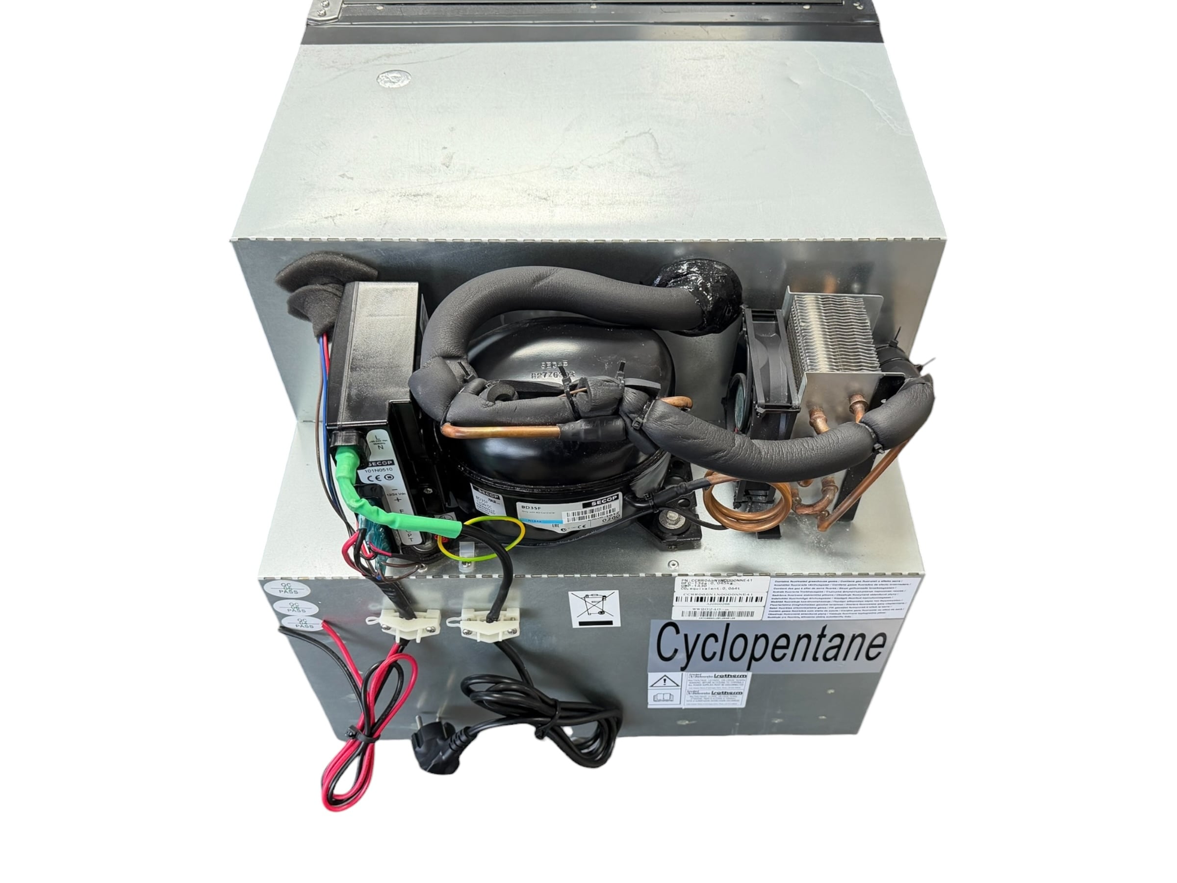 isotherm-c65-marine-rv-refrigerator-freezer-ac-dc-12v-24v-110-240v-50-60hz-brandon-y-20260925-103942-159713