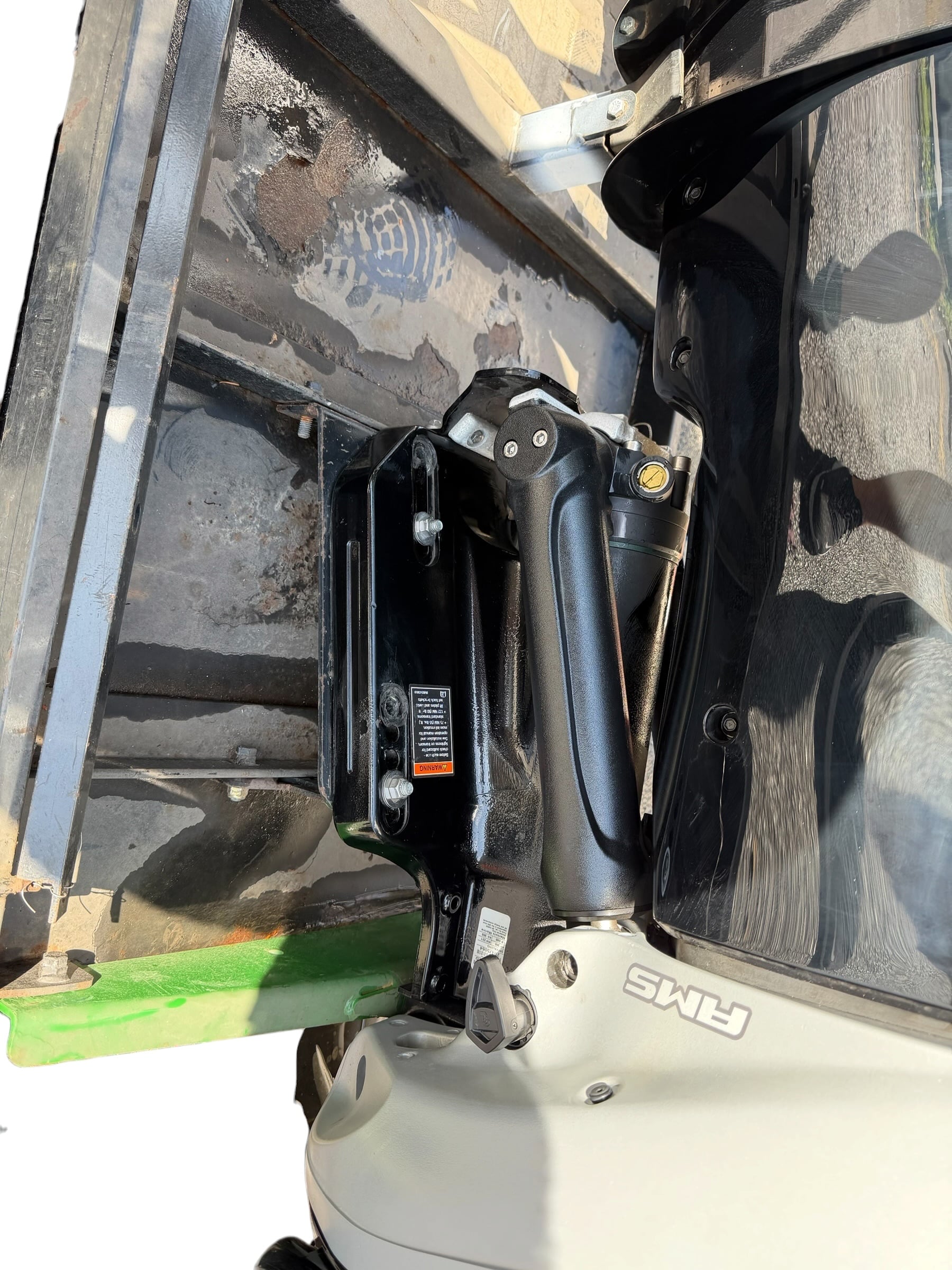 mercury-300-hp-l6-verado-outboard-motor-30-xxl-shaft-1301v33ld-new-in-crate-brandon-y-20260914-142631-392467