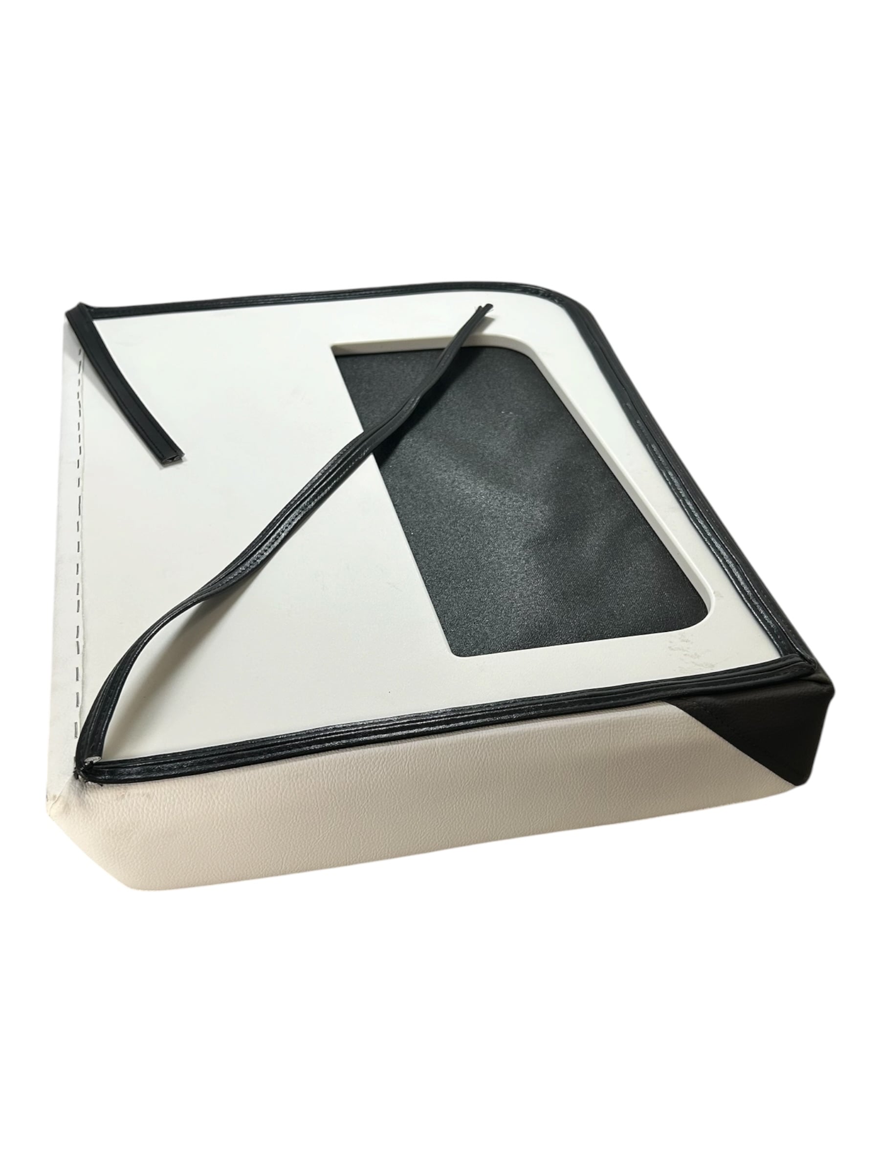 sea-pro-210-bay-stern-port-starboard-bottom-seat-cushions-replacement-felix-ommo33069-20260910-113802-751126