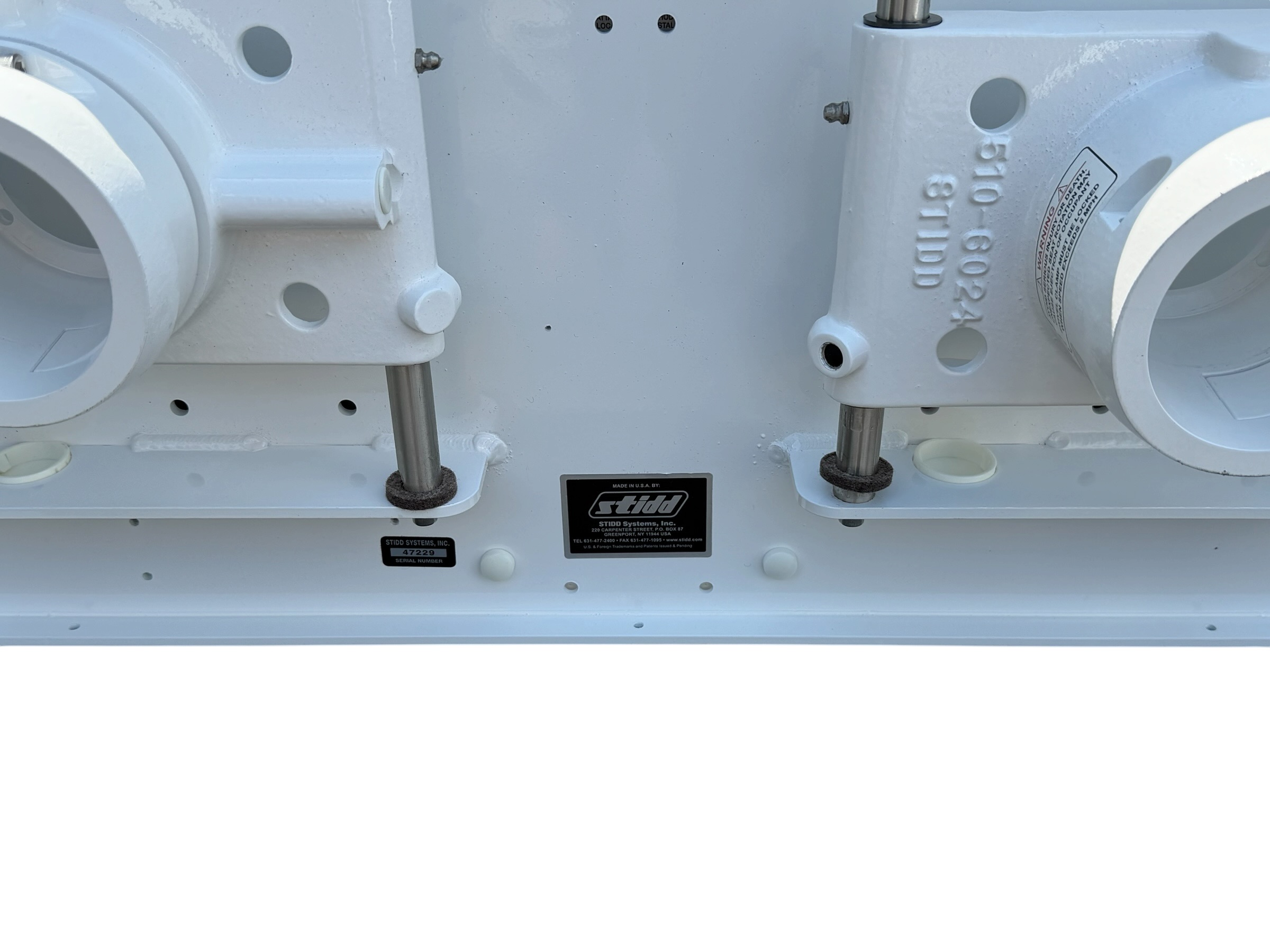 stidd-1200-double-helm-bench-seat-low-back-45-naugahyde-white-no-pedestals-brandon-y-20260903-102636-583488