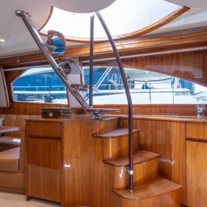 viking-yachts-62-convertible-4-step-spiral-stainless-steel-polished-staircase-brandon-y-20260924-105453-996190
