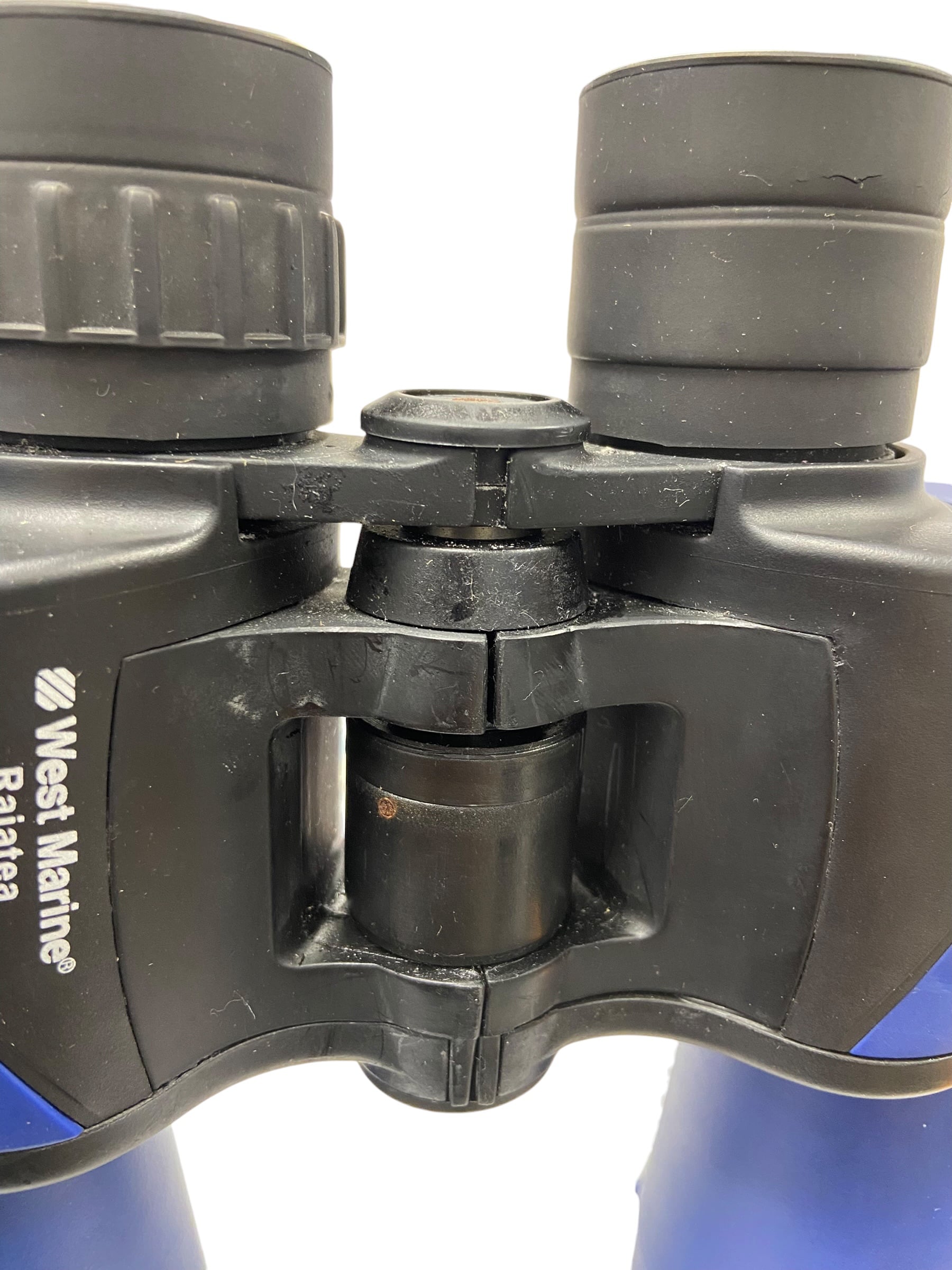 west-marine-raiatea-7-x-50-waterproof-binoculars-blem-oem-rubby-pueyo-20260922-101351-394988