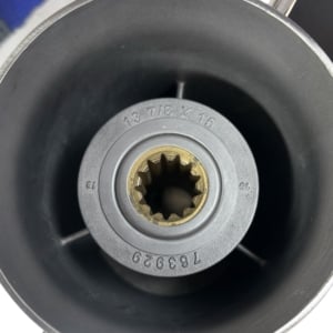 evinrude-viper-3-x-13-7-8-x-15-763929-stainless-steel-13-spline-hub-in-used-evan-v33069-20261019-122855-613931