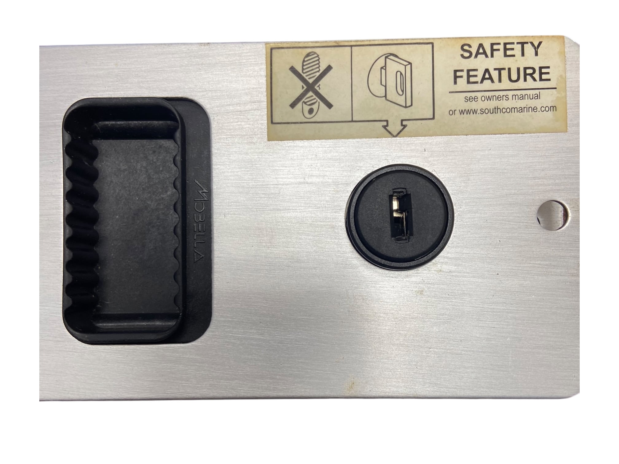 southco-mobella-flush-mf-01-110-60-sliding-door-latch-lock-aluminum-no-screws-rubby-pueyo-20261020-155126-545596