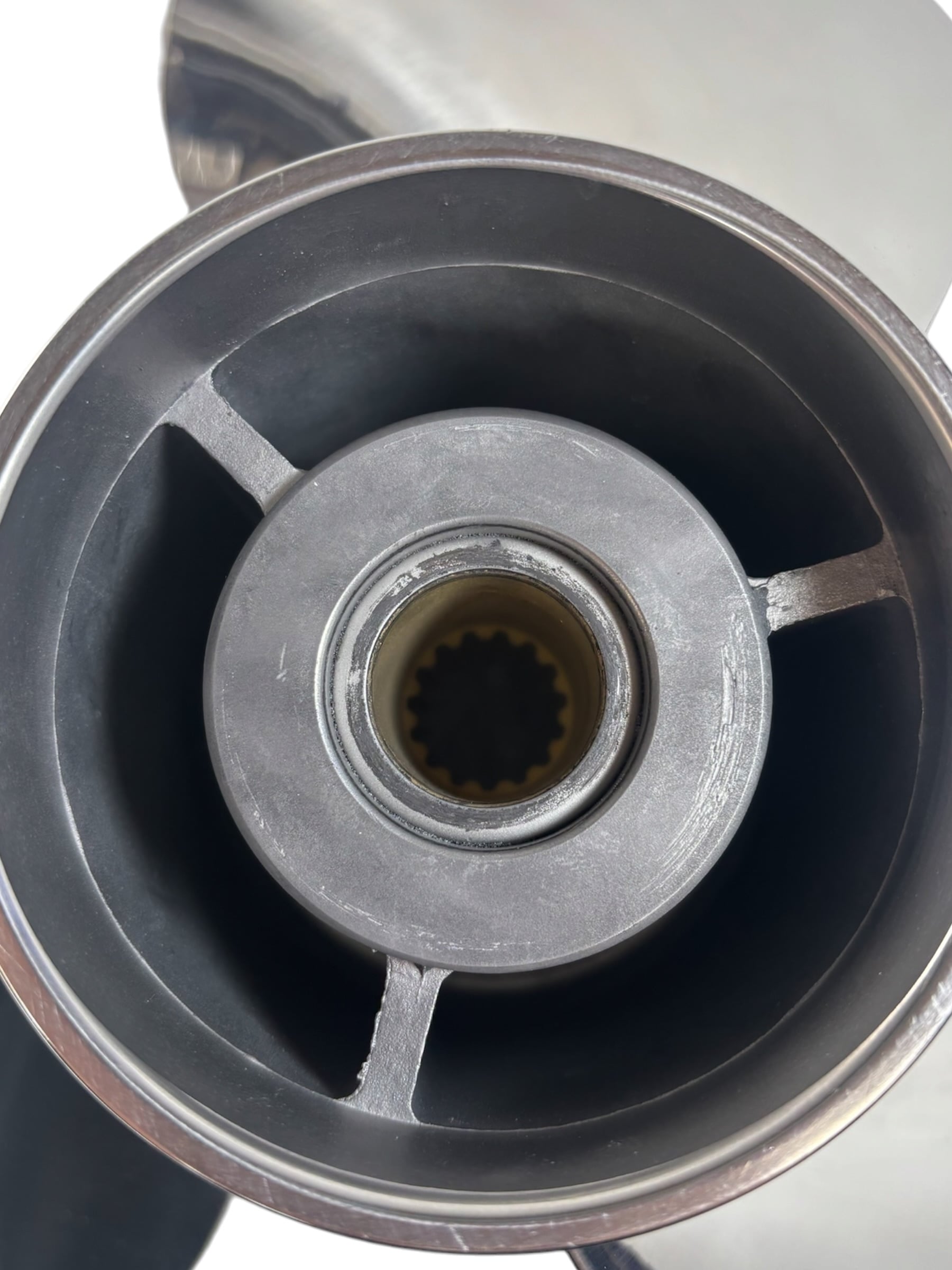 suzuki-3-x-16-x-20l-lh-stainless-steel-propeller-15-spline-hub-in-used-evan-v33069-20261019-134501-52705
