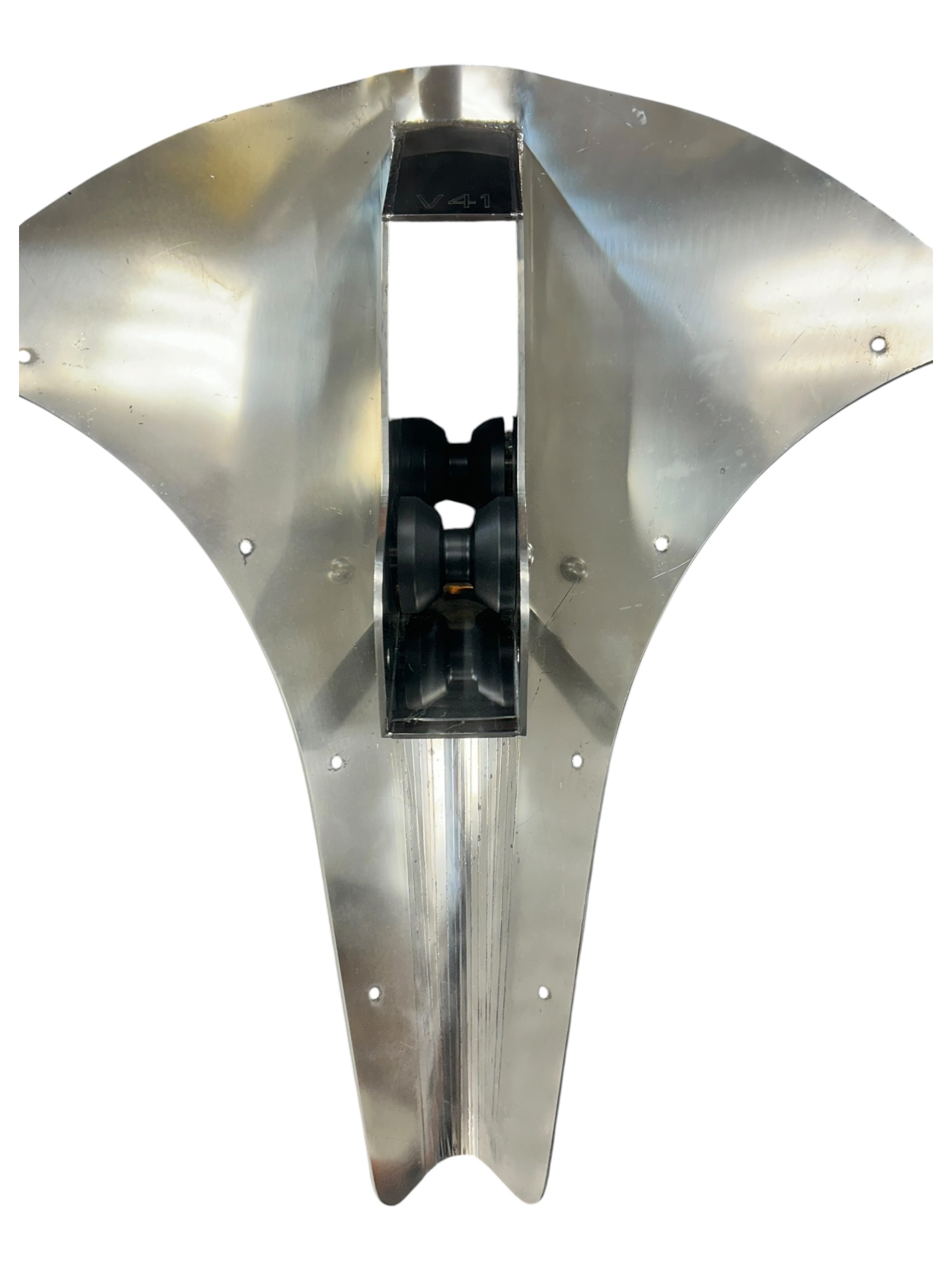 valhalla-v-41-integrated-bow-roller-stainless-through-hull-anchor-chute-tyler-w33069-20261009-160139-162658