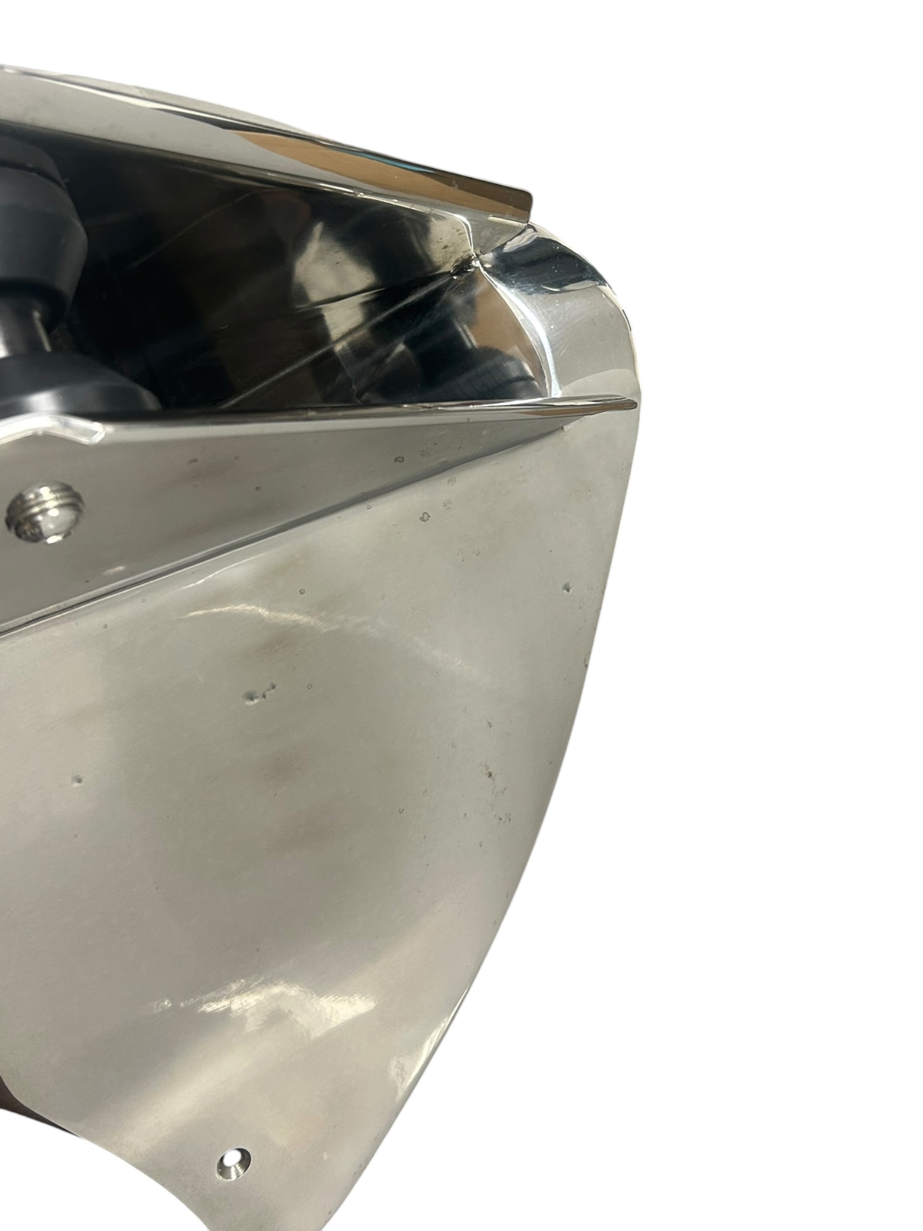 valhalla-v-41-integrated-bow-roller-stainless-through-hull-anchor-chute-tyler-w33069-20261009-160155-963228
