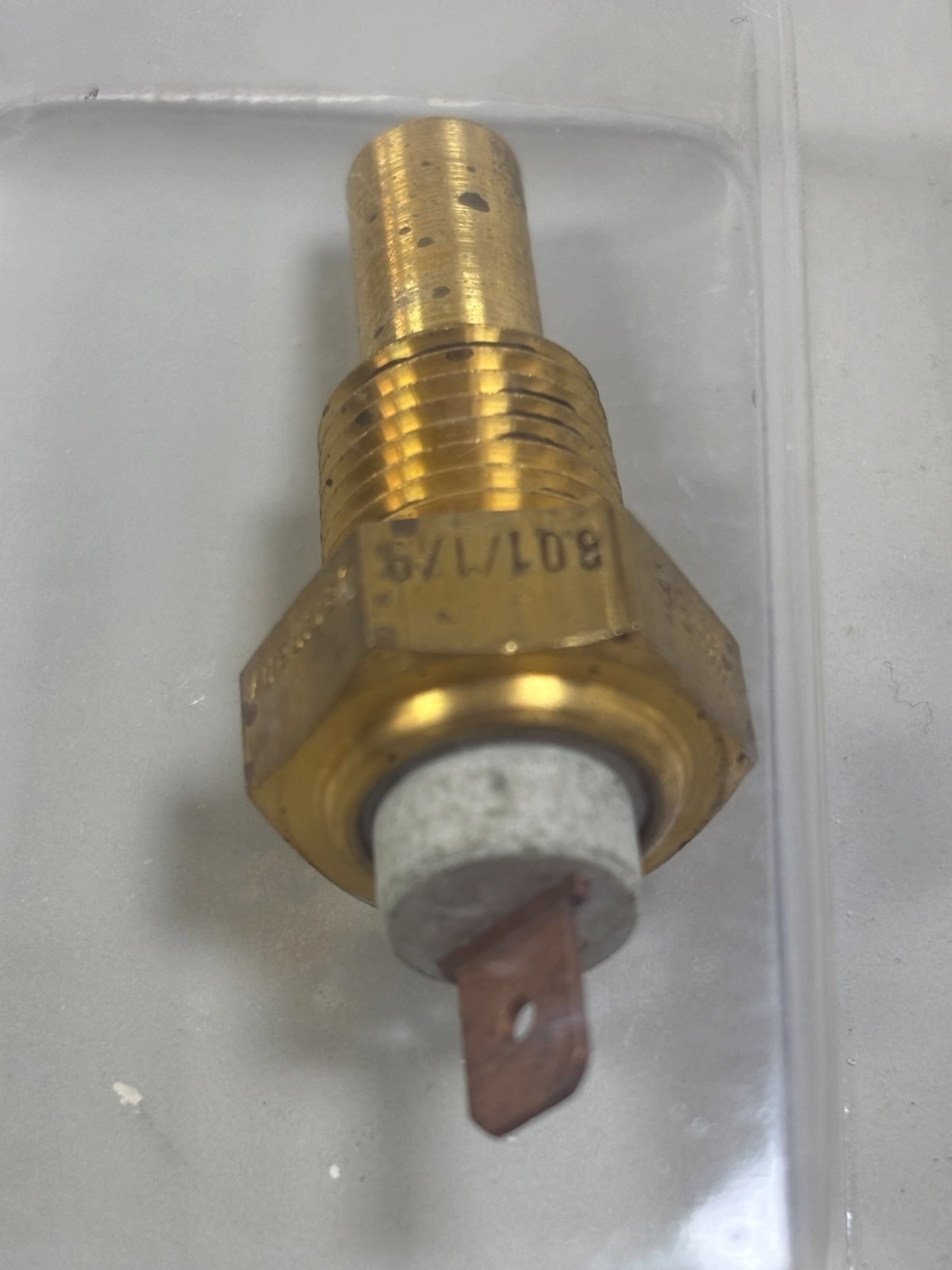 vdo-323-420-temperature-sender-250f-1-4-18-npt-engine-fluid-sensor-new-oem-evan-v33069-20261021-113457-212380
