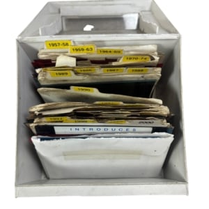 vintage-johnson-evinrude-outboard-microfiche-cards-parts-catalog-lot-box-oem-evan-v33069-20261009-093348-181690