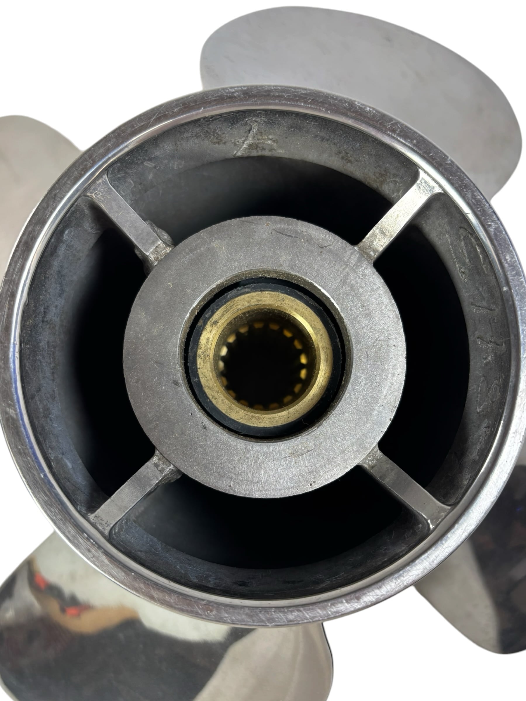 yamaha-saltwater-xl4-6aw-45b76-20-22-x-15-3-8-4-blade-propeller-hub-in-used-evan-v33069-20261020-100853-340593
